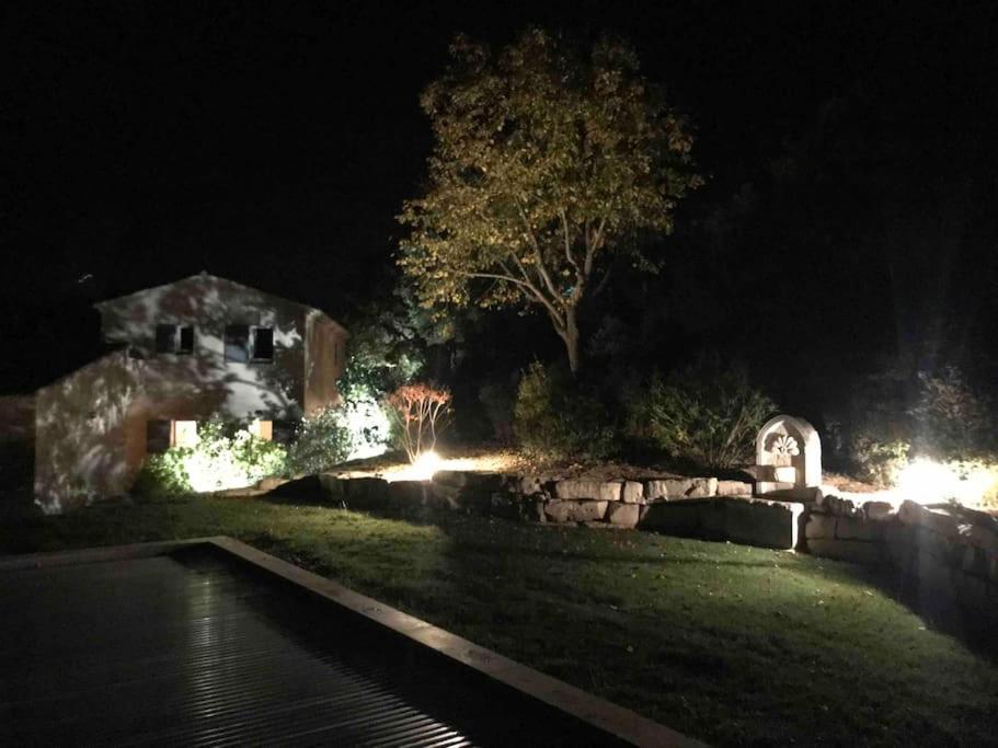 Chante Coucou Saint-Saturnin-d'Apt Bagian luar foto