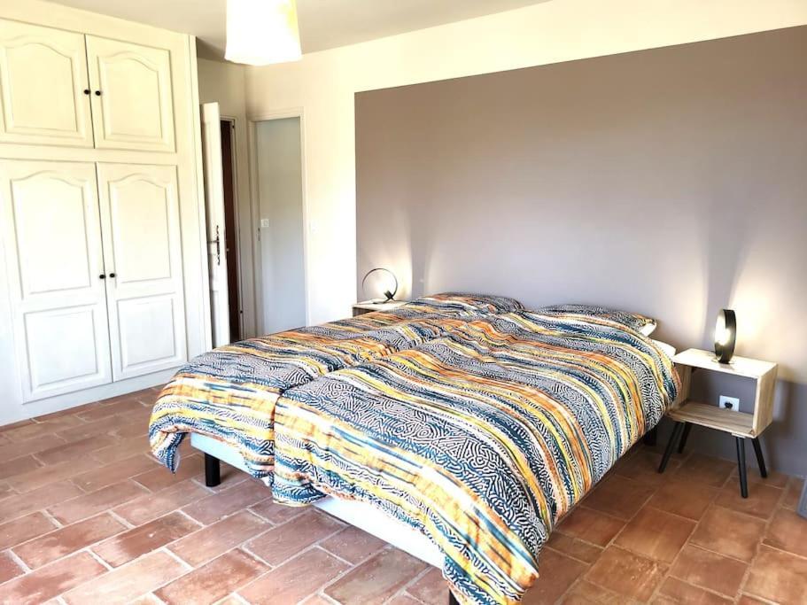 Chante Coucou Saint-Saturnin-d'Apt Bagian luar foto
